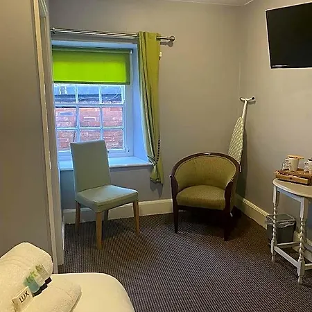 Turf 2* Richmond (North Yorkshire)